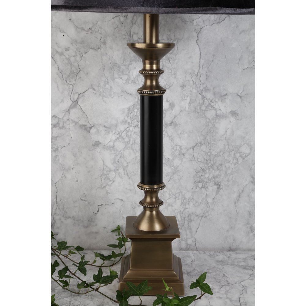 kighul tak skal du have tillykke Bordlampe Zero H77 - Sort / Antik messing - 799 DKK - Trendrum.dk